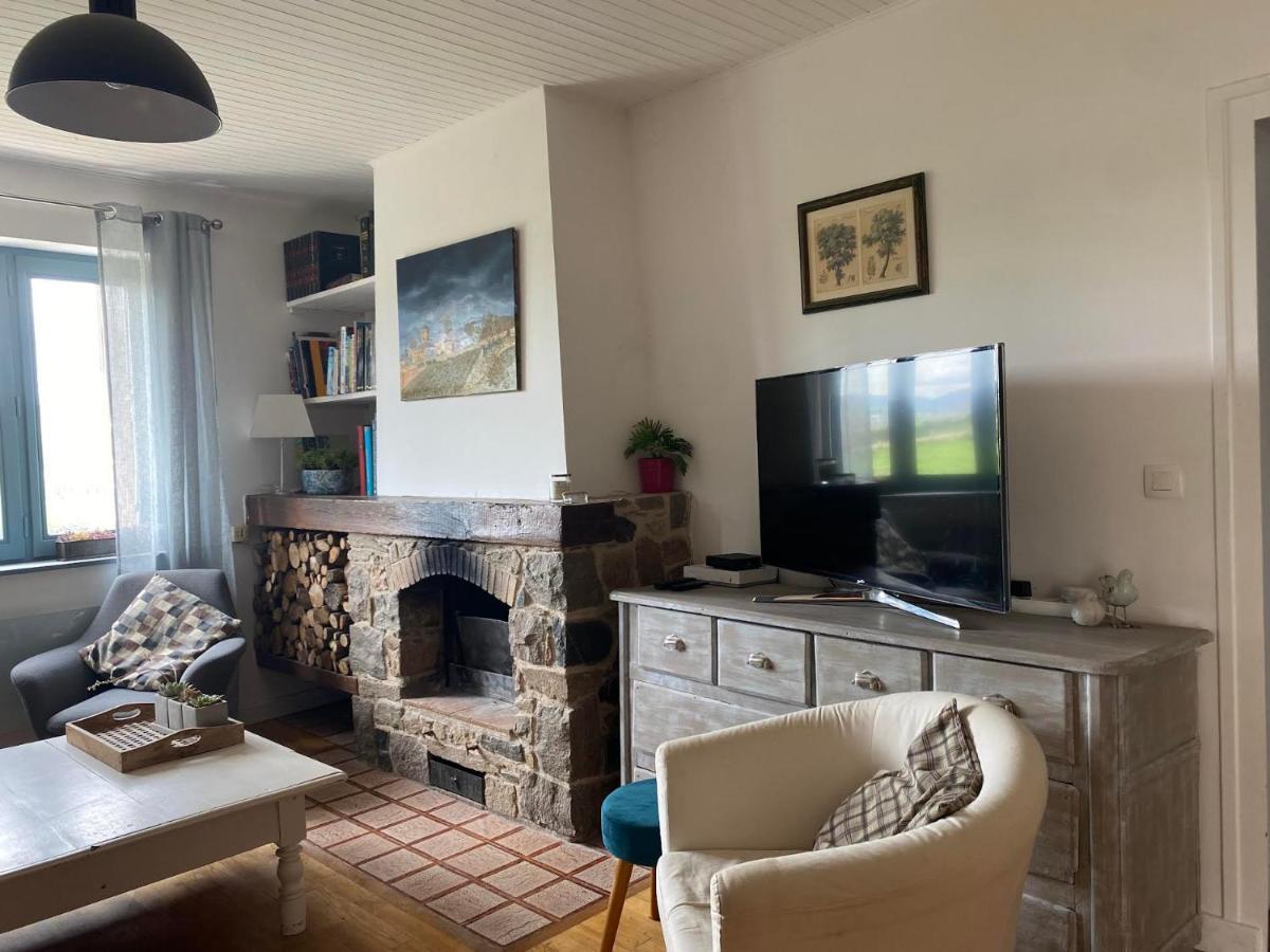 Maison Sur Cour Courzieu Екстериор снимка