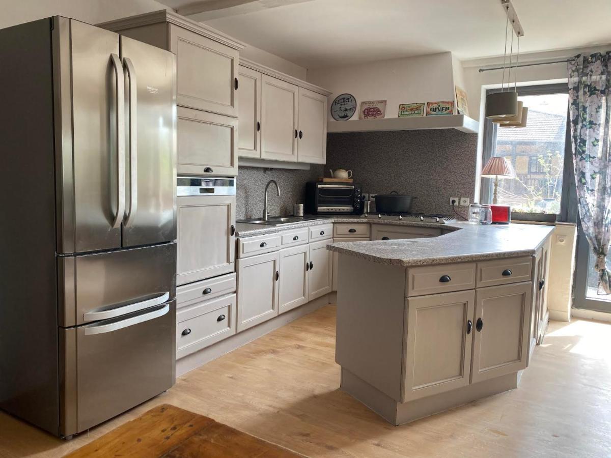 Maison Sur Cour Courzieu Екстериор снимка